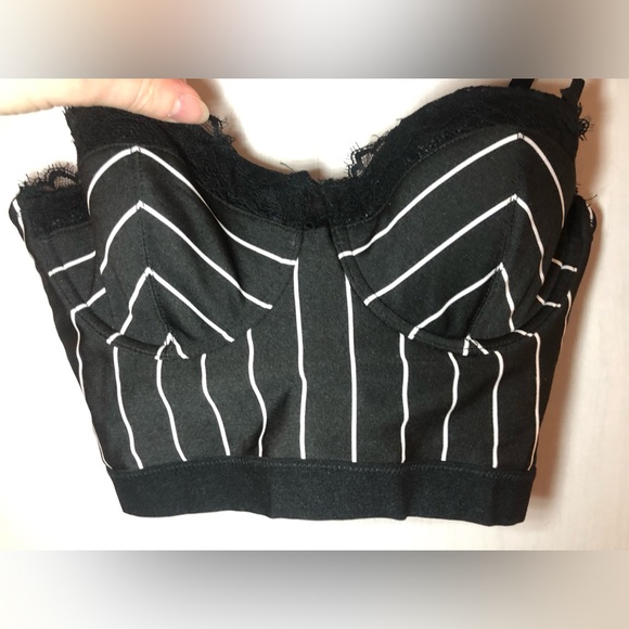BNWT Dynamite Bustier Black and White Striped Crop Top - XS - Picture 9 of 10